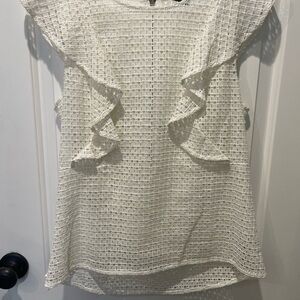 Joe’s Collection Cream Ruffled Sleeveless Blouse.     0012